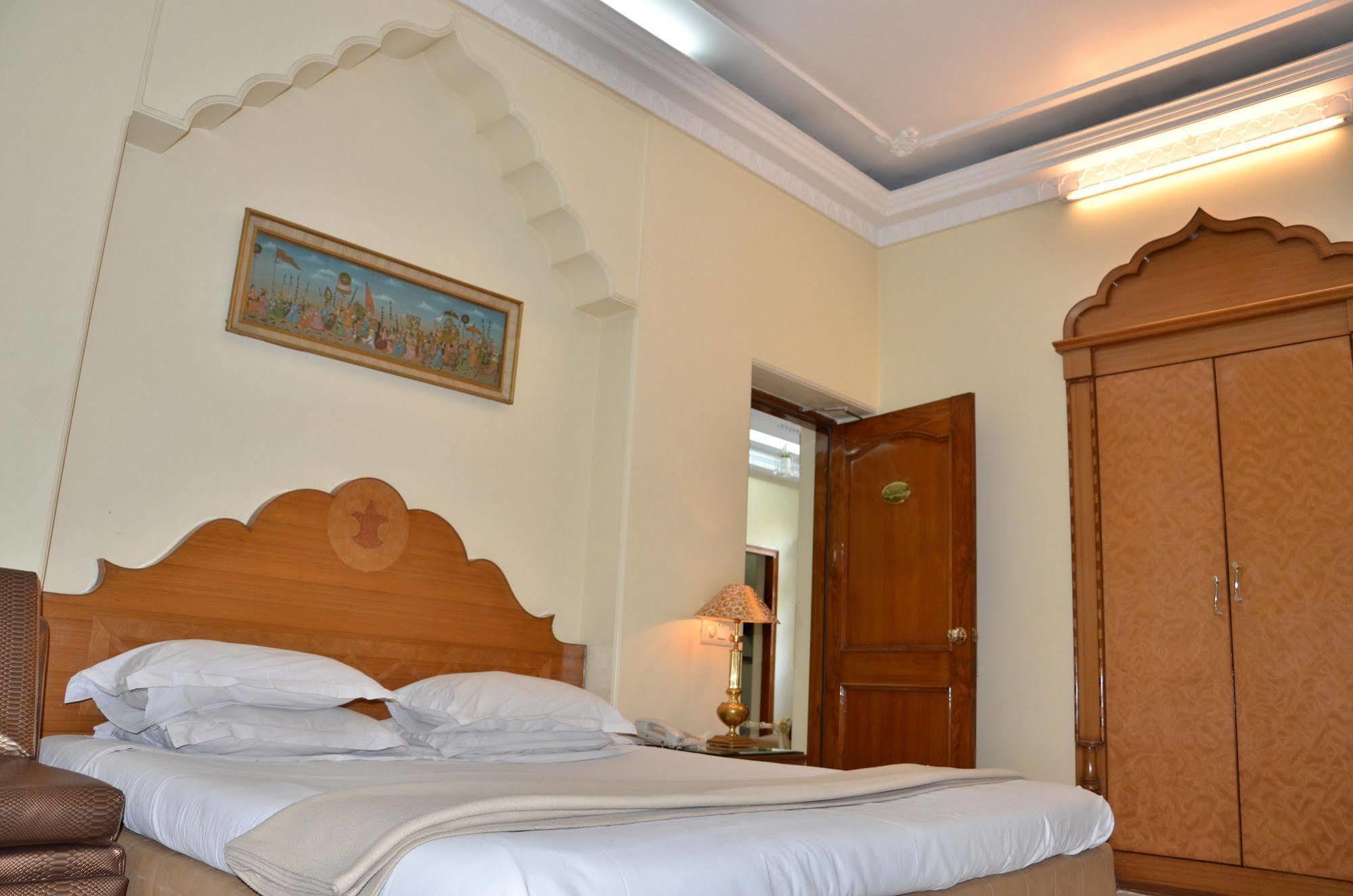Bajaj Indian Home Stay New Delhi Exterior photo